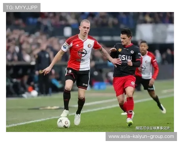 埃因霍温瞄准高速右后卫，打造全新防线优势